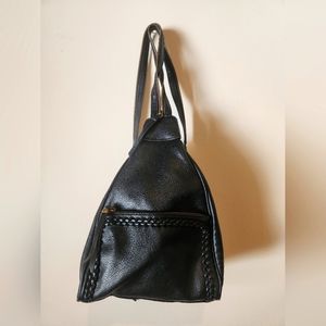Versatile black purse